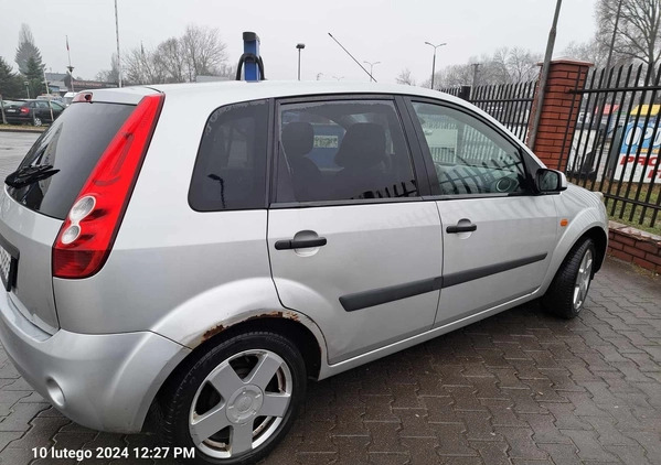 Ford Fiesta cena 5500 przebieg: 310000, rok produkcji 2006 z Kleczew małe 497
